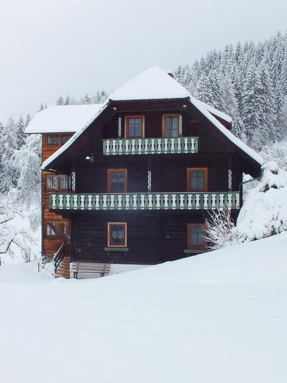 Steurer Hof Apartamento Liebenfels Exterior foto